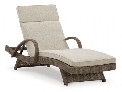 Outdoor Chaise Lounger with Cushion