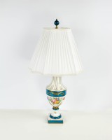 Ceramic Urn Style Table Lamp